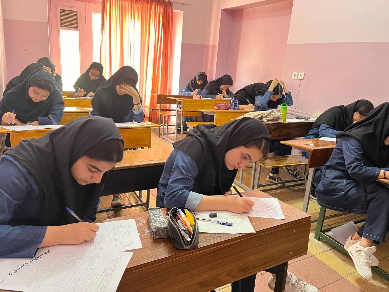 برگزاری امتحانات شبه نهایی